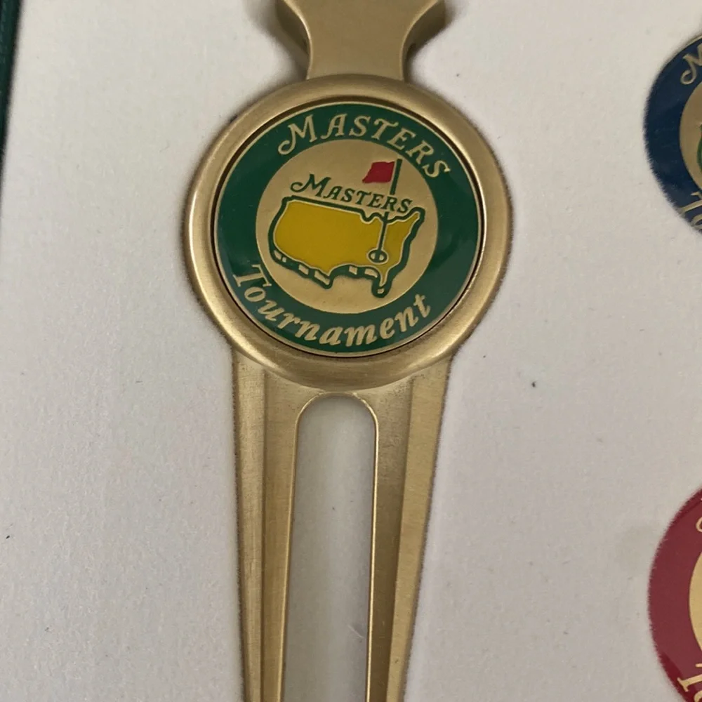 Masters Divot Set - Picture 4 of 5